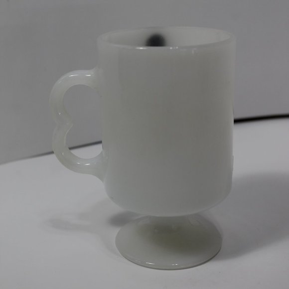 Mickey Mouse Milk Glass - Picture 2 of 4